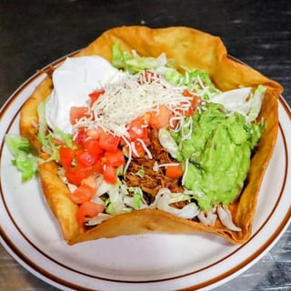 L-Deluxe Taco Salad
