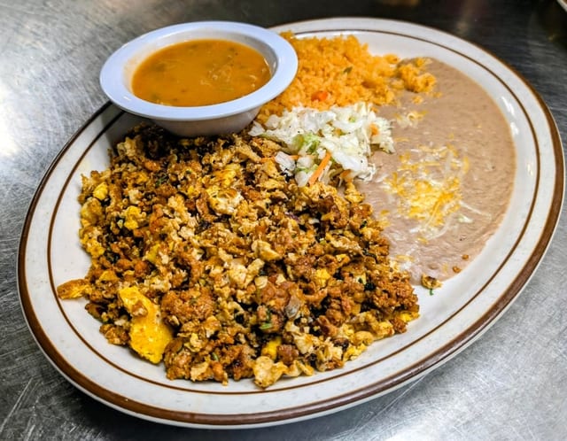 Chorizo con Huevos.