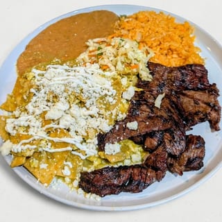 Chilaquiles & Carne Asada