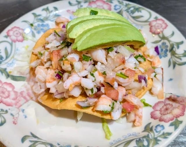 1 Tostada Ceviche.
