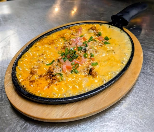 Chorizo Con Queso.